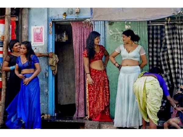 अस्तित्‍व में है ये कुप्रथा 