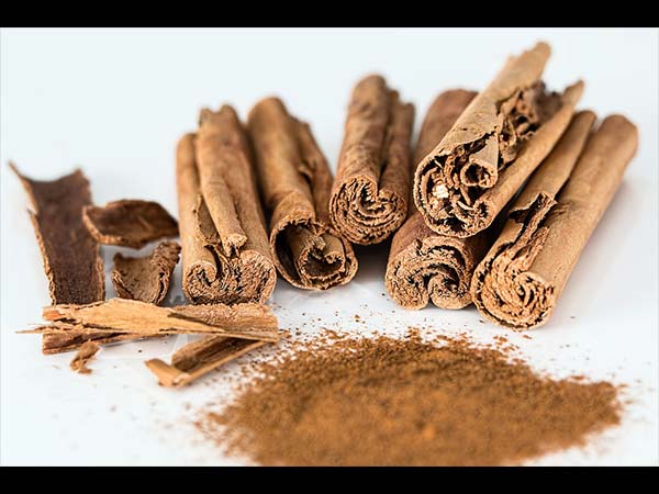 5. दालचीनी और शहद स्ट्रिप