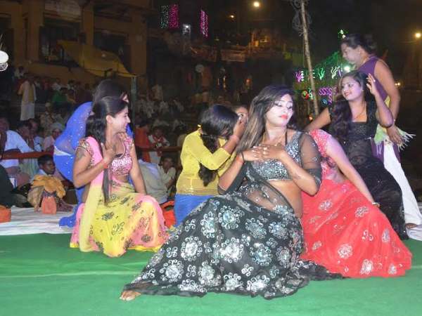 देश के अलग-अलग स्थानों ने आती हैं 