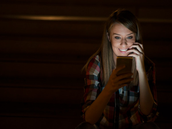 हेयर स्‍टाइल की कर दीजिए तारीफ 