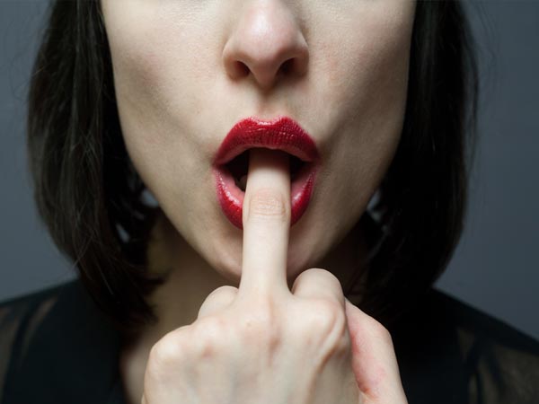 फैलता है कैंसर का वायरस 