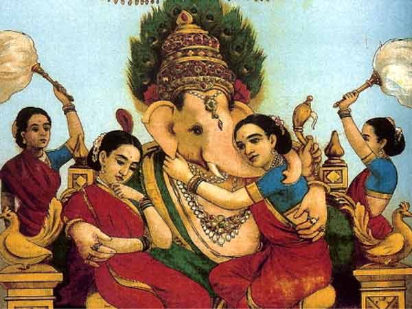 पूजाघर में ना हों अधिक मूर्तियां