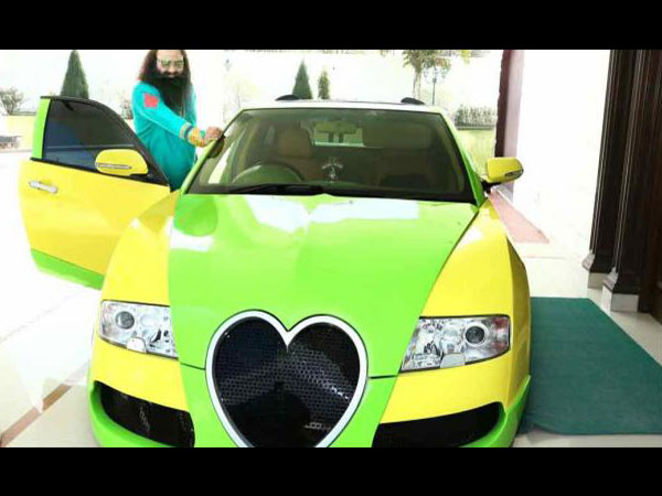 महंगी कारों का शौकीन 