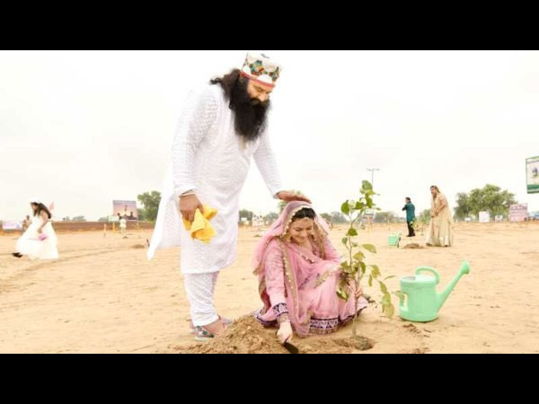  सोशल मीडिया पर रहती है एक्टिव