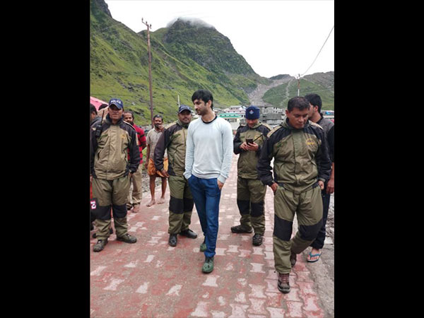 लवस्‍टोरी पर आधरित 