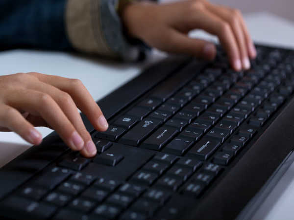 How to Clean Computer Keyboard