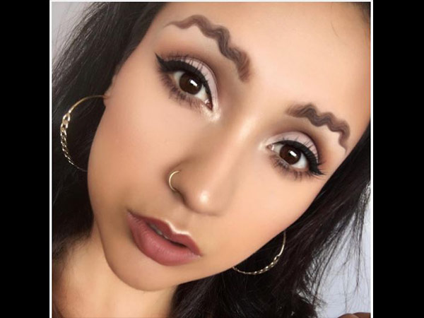 विदेशो में अभी ट्रेंड में 