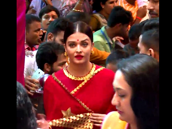 देखने वालो की निगाहें ठहर गई