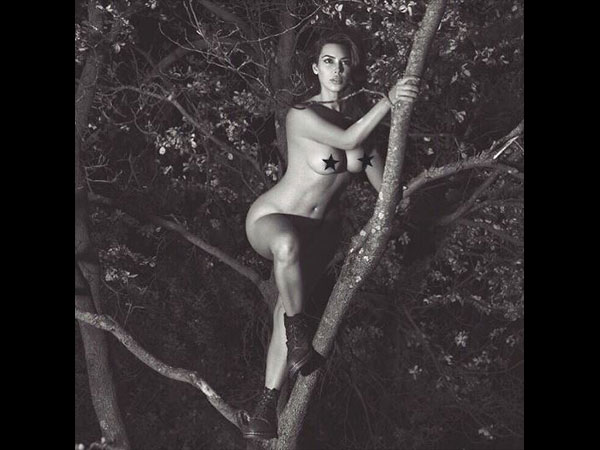 सोशल मीडिया में मचा बवाल