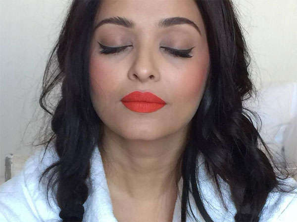  फेशियल मसाज 