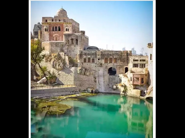 कटास राज मंदिर, पाकिस्तान