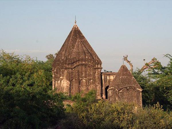 रोहतास फोर्ट मंदिर, झेलम, जी टी रोड: