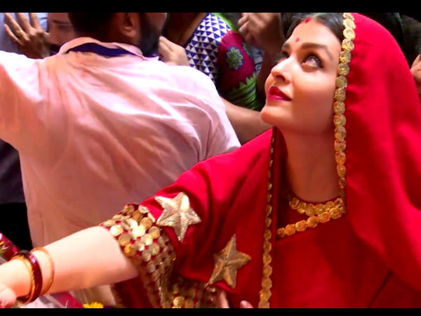 सुहागन स्त्री को दान दें