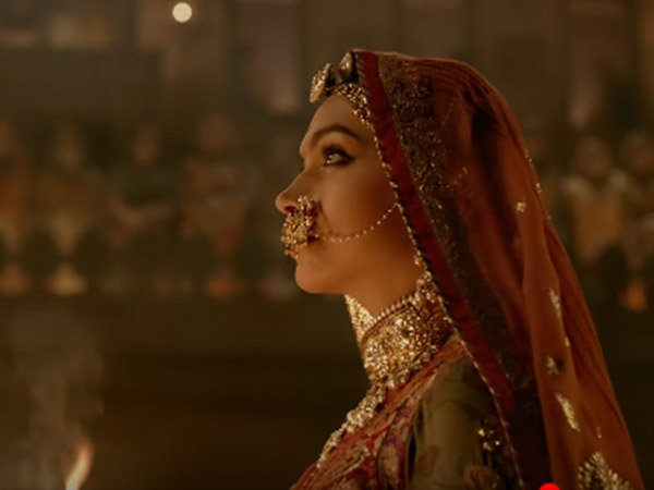 deepika's look from padmavati ghoomar song deepika's look from padmavati ghoomar song