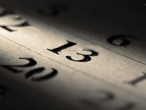 लड़के पर बिजली गिरी