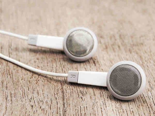  Do Your Hearing A Favour: Don’t Buy Fake Or Roadside Earphones 1 