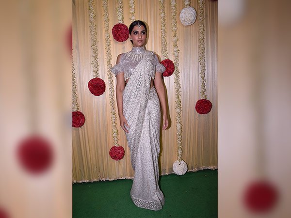 सोनम कपूर