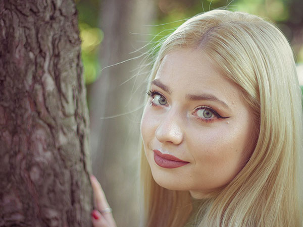 वाइड सेट आंखें