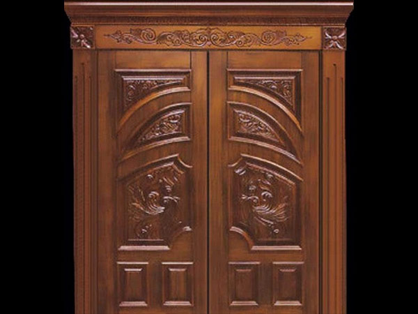 मुख्य द्वार पर हो दो पल्ले के दरवाजे