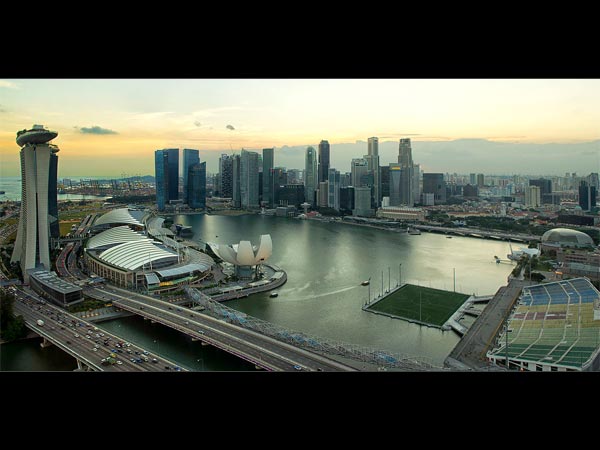 7. सिंगापुर 