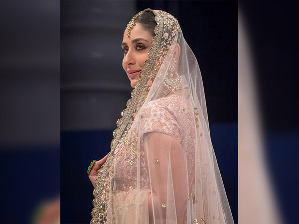 बिकिनी शूट कराया था बिकिनी शूट कराया था