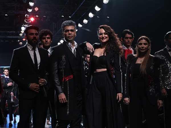 रेट्रो लुक 