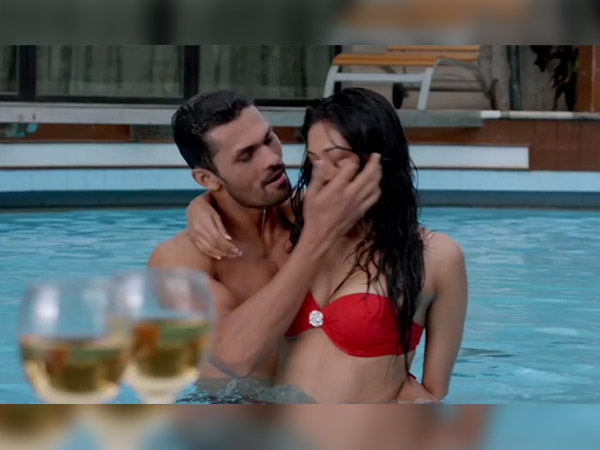  7. उनकी सेक्‍सुअल फैंटेसी पूरी करें 