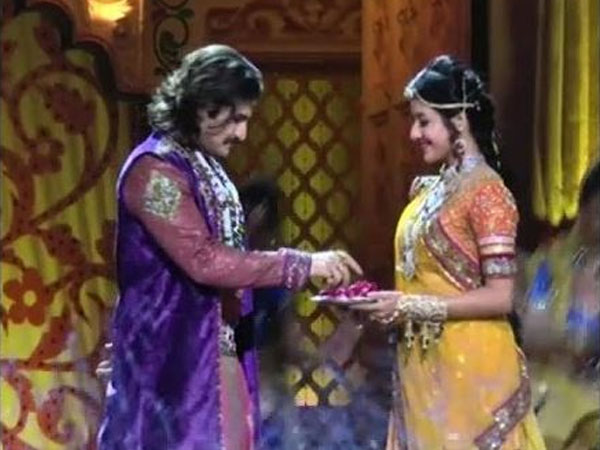 मुगल काल में भी था होली का महत्‍व.. 