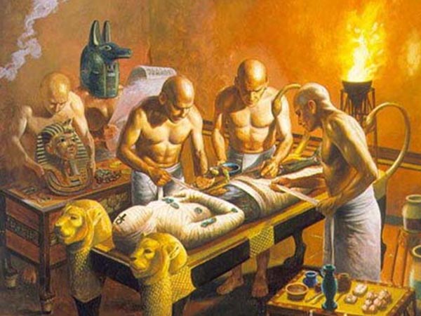  मिस्‍त्र है बहुत बड़ा उदाहरण 