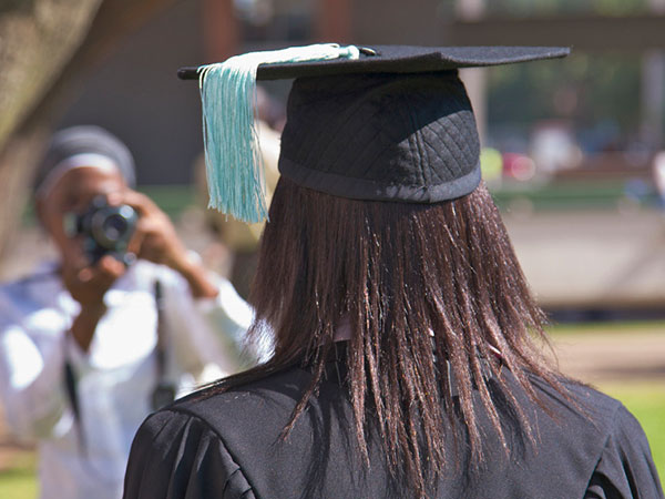 वर्जिन लड़कियों को मिलेगी स्‍कॉलशिप 