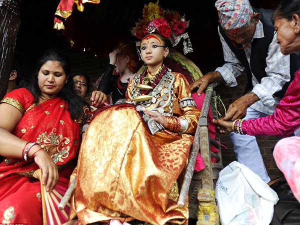  ऐसे चली जाती है पदवी 