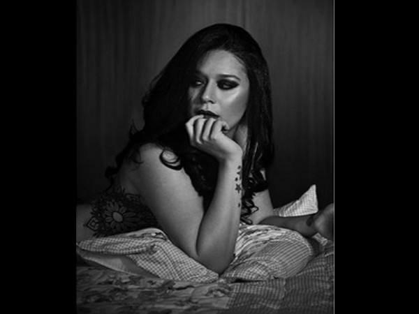  दिखाया टैटू 