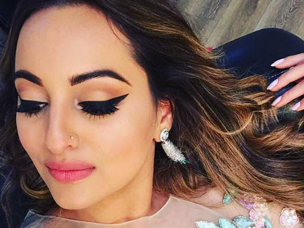 2- स्किन टोन के लिए सेब का इस्तेमाल: 