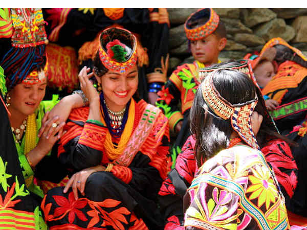  कलाश जनजाति, उत्‍तरी पाकिस्‍तान 