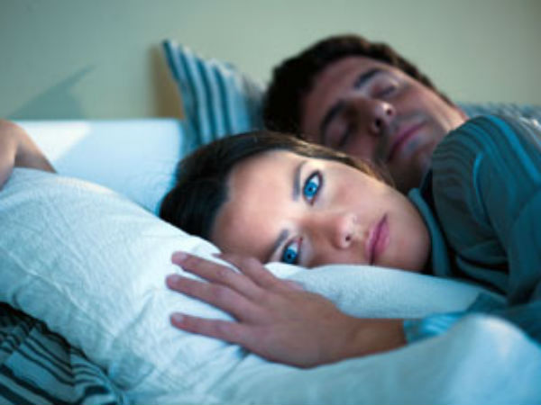 a-month-before-heart-attack-body-warn-you-with-these-signal