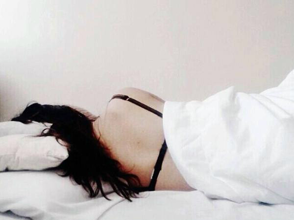 ब्रा पहनकर सोएं: 