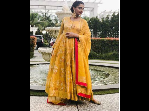  Sonam Kapoor opts for a traditional Indian look in Indonesia