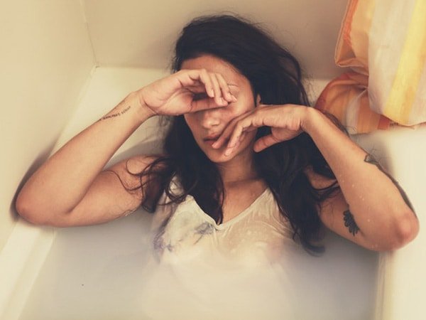 सफेद पानी की समस्या 