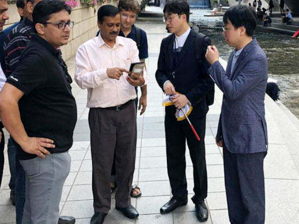 Delhi CM Arvind Kejriwals New Look on foreign trip in Seoul is going Viral