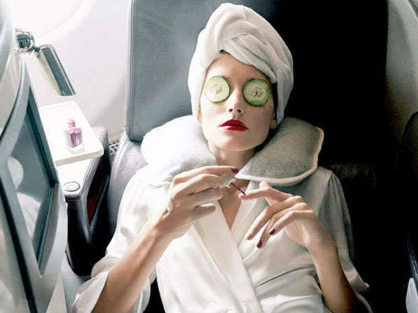 फ्लाइट में स्किन केयर 