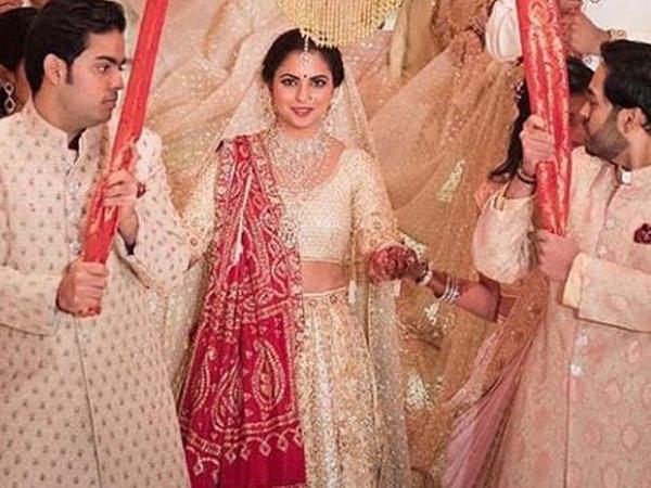 Isha Ambani Wedding Bridal Look 