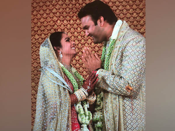 Isha Ambani Wedding Bridal Look 