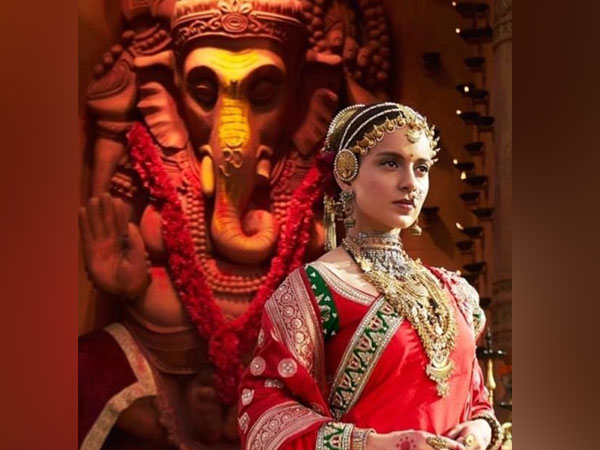 जयपुर के कारीगरों ने तैयार की ज्‍वेलरी 