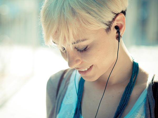 क्या करें अगर काम के दौरान नहीं पसंद गाने सुनना