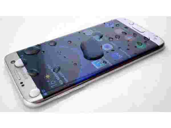 गीले हुए फोन को बचाएं 