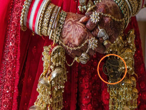 Priyanka Chopra customised her wedding kalira and it is a tribute to her love story