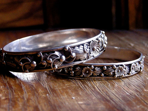 चुंबकीय ऊर्जा उत्‍पन्‍न करती है 