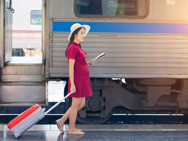 भारी सामान लेकर यात्रा न करें