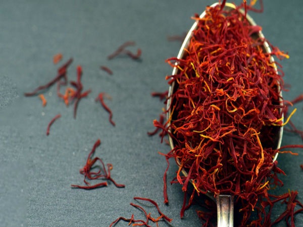  कपड़े पर रगड़कर देखें 