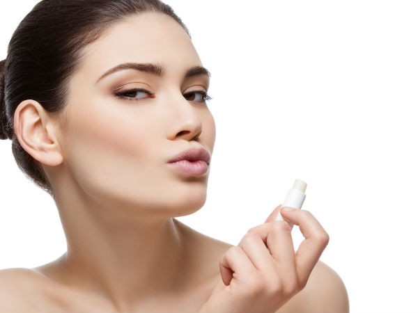 क्‍या इससे होंठों की शेप उभरती है?